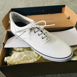 Bass White Navigator Lifestyle Sneakers